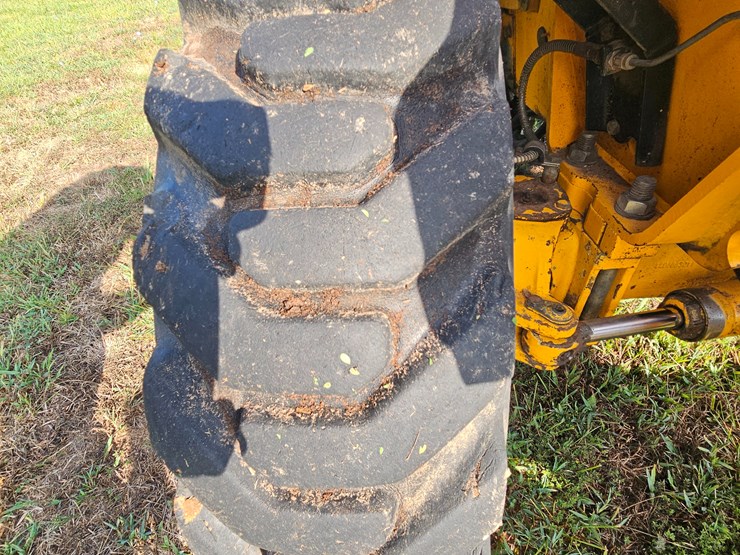 2001-jcb-520-image-57