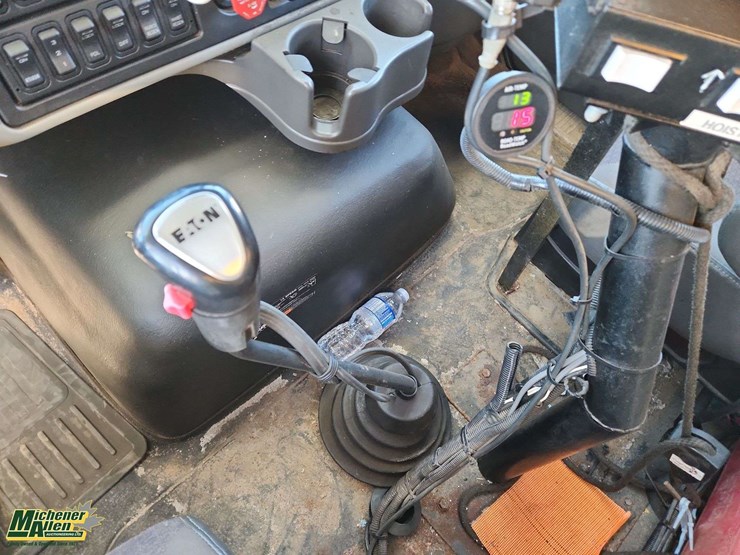 2015-international-workstar-7600-image-38