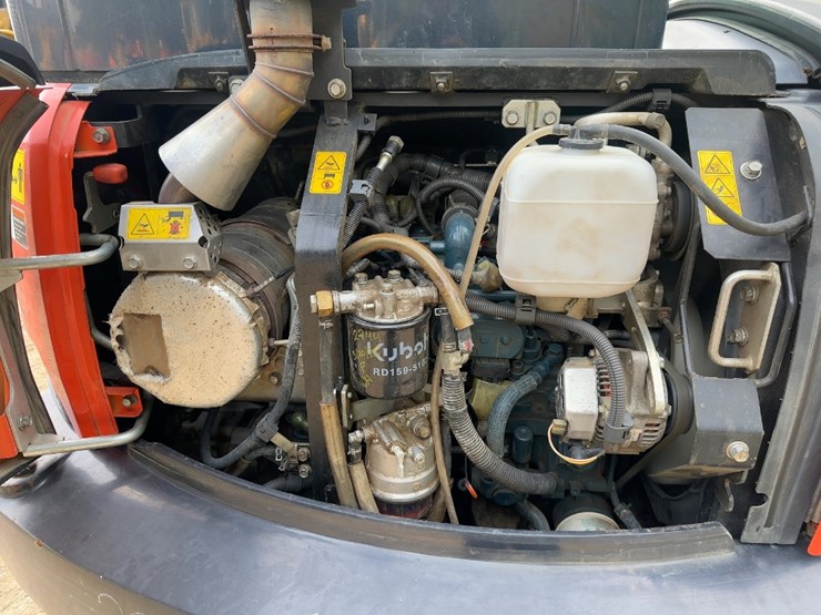 2019-kubota-kx040-4-image-25
