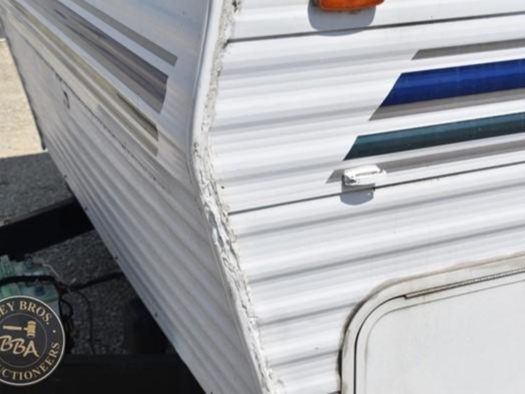 2004-keystone-rv-co-hornet-sport-27bs-38101-image-69