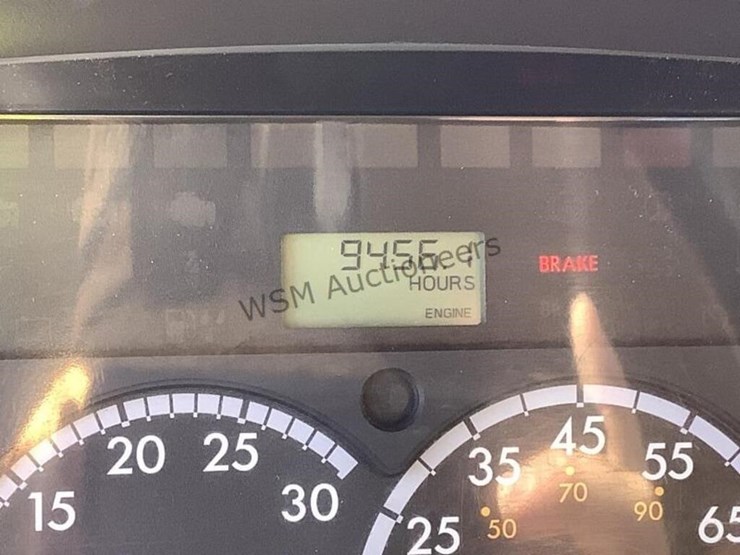 2012-freightliner-m2-f/b-image-22