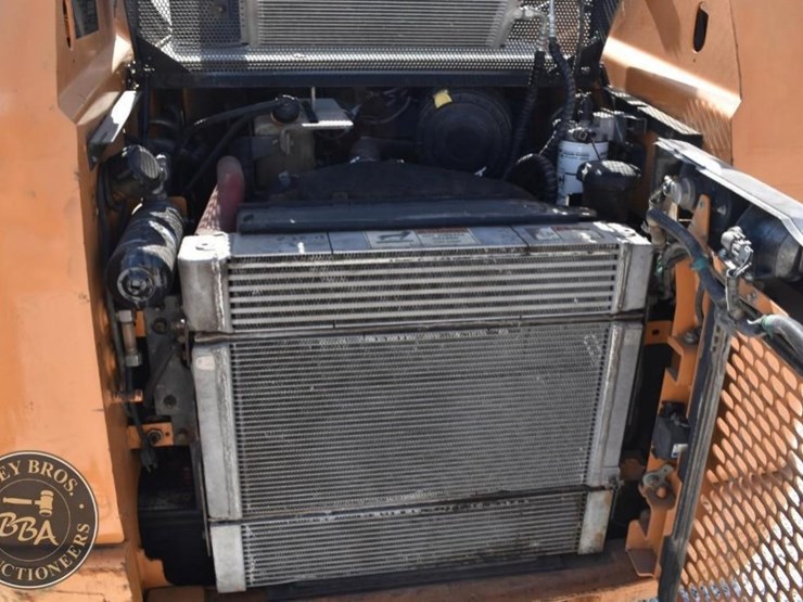 2013-case-sr250-image-37