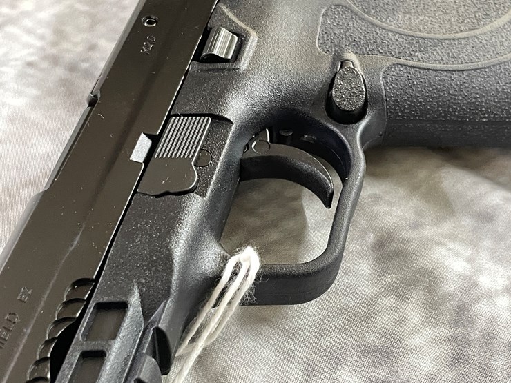#4020-•-smith-&-wesson-shield-ez,-sn:-dls9804-image-11