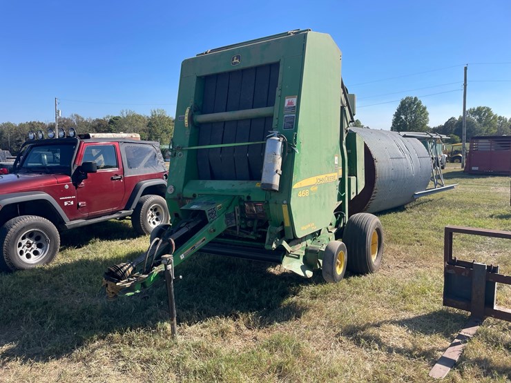 john-deere-468-image-1