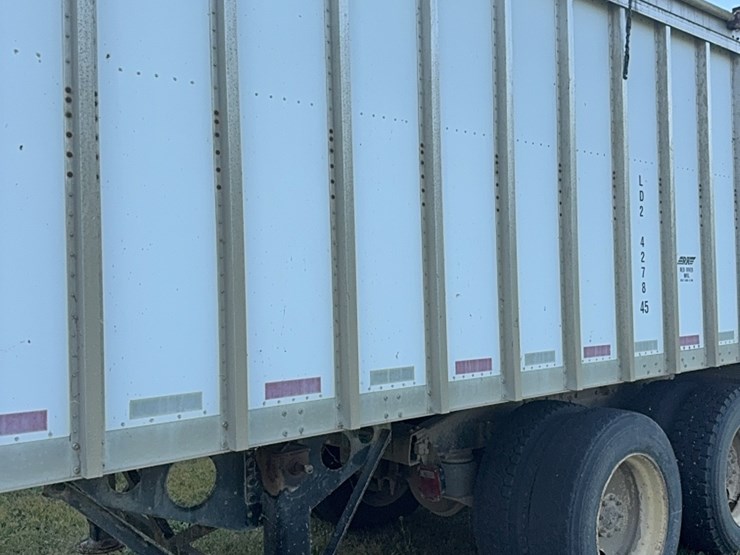 41’-rr-live-bottom-grain-trailer,-has-roll-tarp-image-12