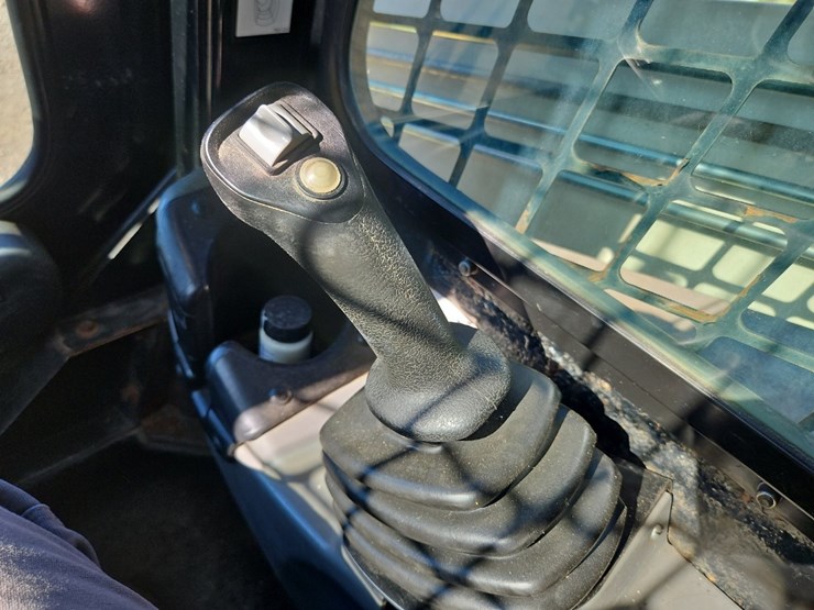 2016-terex-r265t-image-24