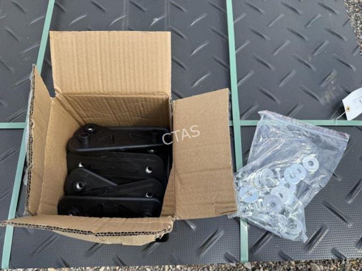#115-•-ground-protection-mats---4'-x-8'-x-0.5"-image-3