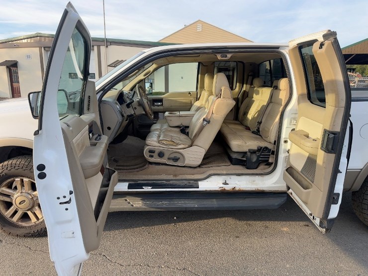 2004-ford-f150-lariat-image-15