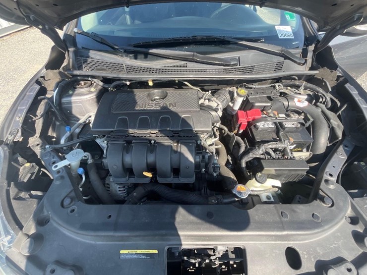 2017-nissan-sentra-sr-sedan-image-11