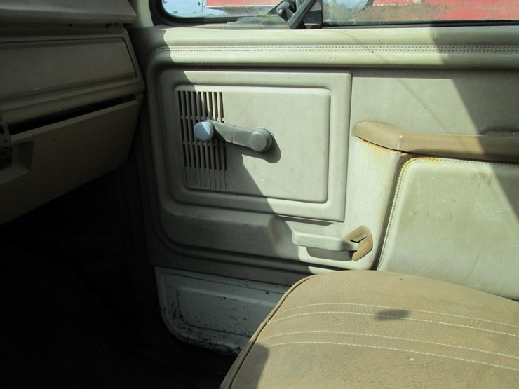 1989-ford-f700-image-30