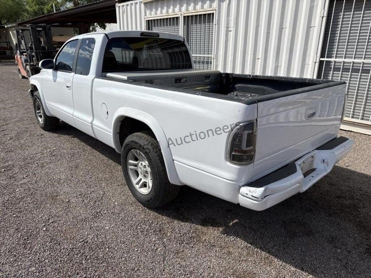 2004-dodge-dakota-image-7