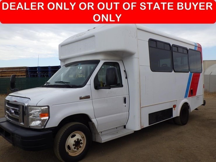 2017-ford-e450-image-1