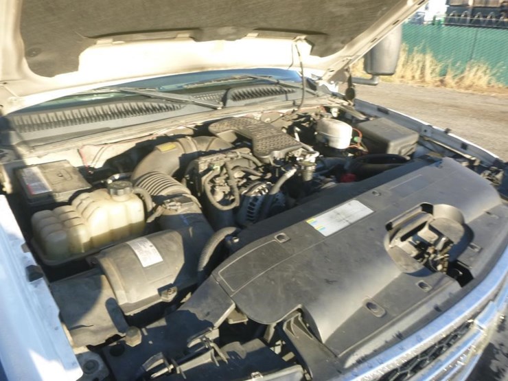 2007-chevrolet-3500-image-14