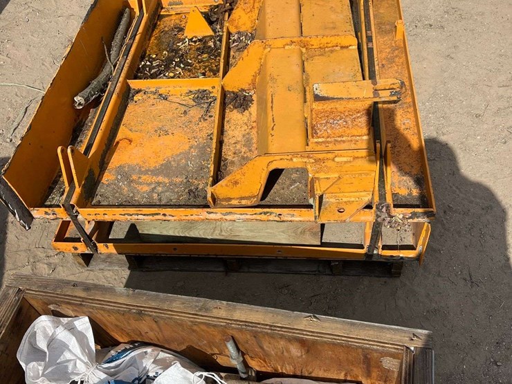 curb-master-concrete-paver-model-2000fp-image-6