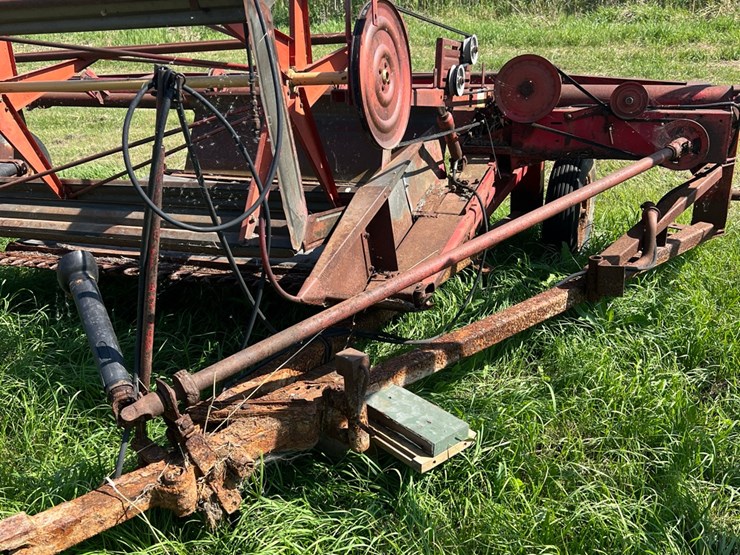 18’-versatile-swather-image-10