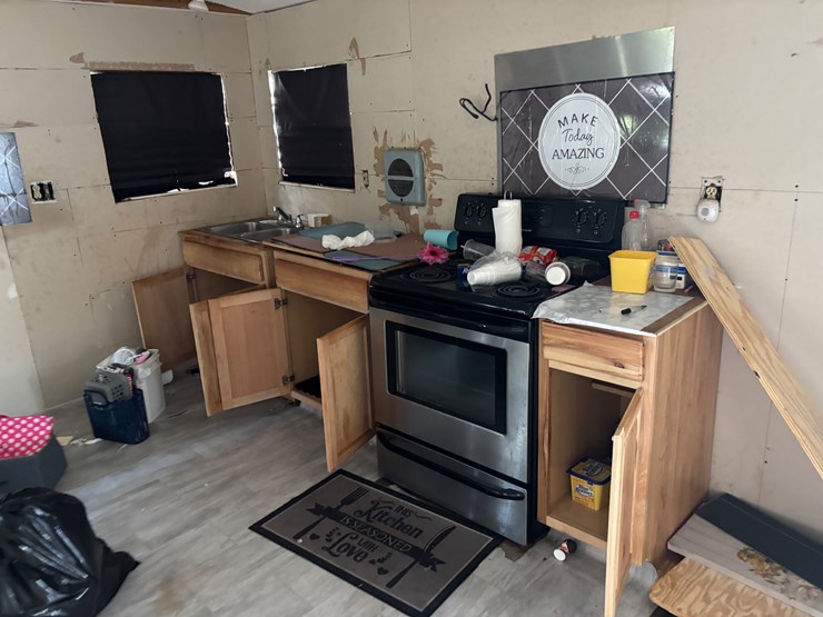 #208-•-mobile-home-image-14