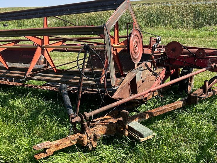 18’-versatile-swather-image-13