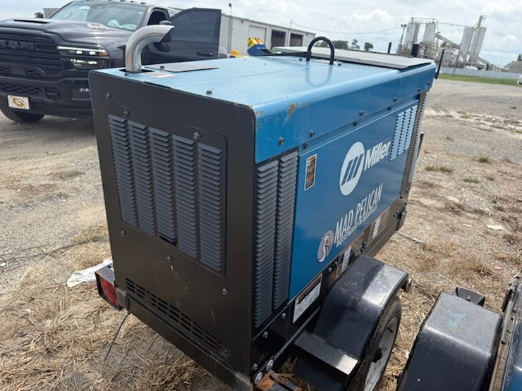 #678-•-2023-miller-big-blue-dual-image-2