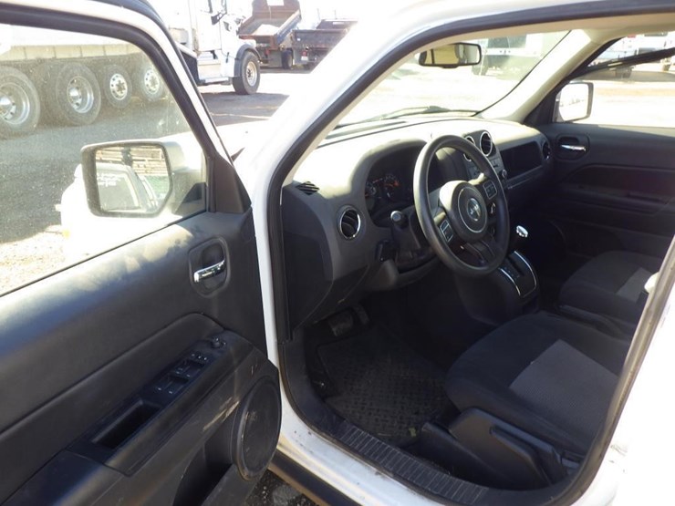 2014-jeep-patriot-image-9