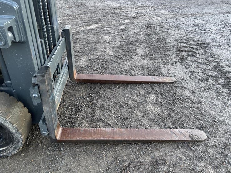 komatsu-fg20st-12-image-10