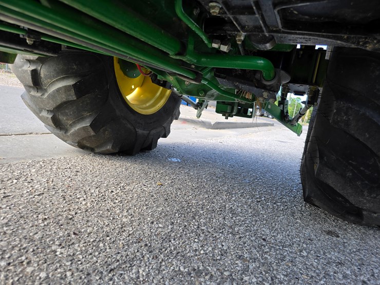 john-deere-4044r-image-55