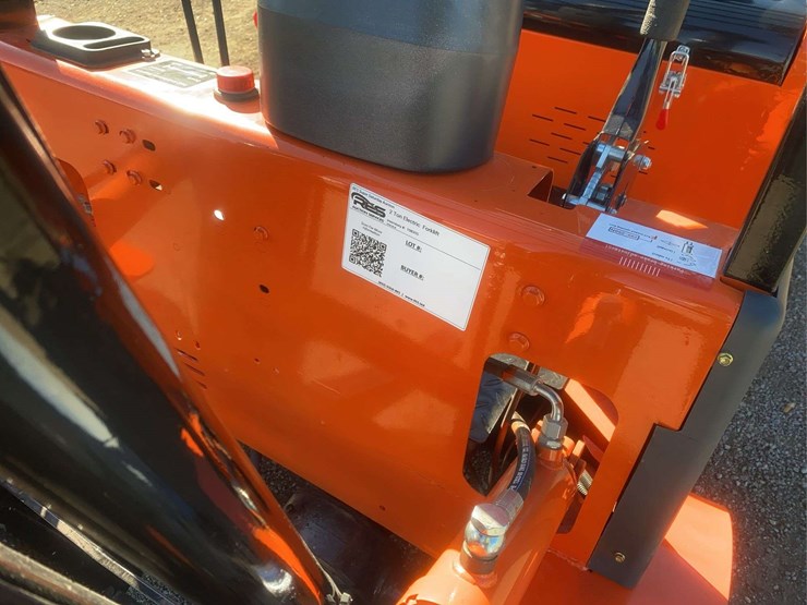 2-ton-electric-forklift-image-17