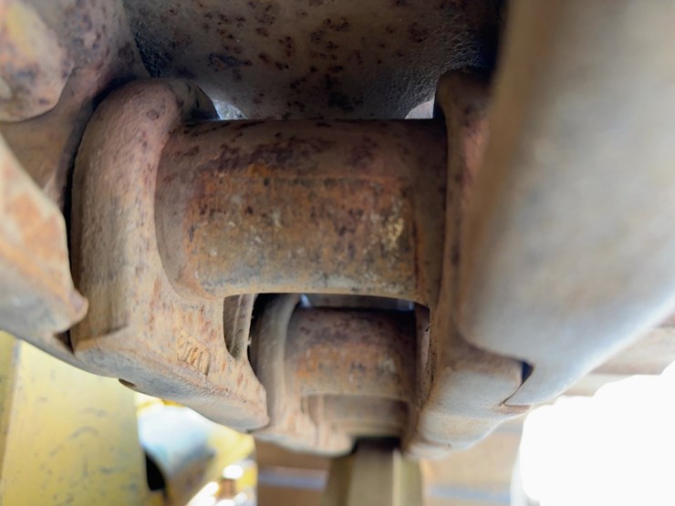 1993-caterpillar-d4h-xl-image-17