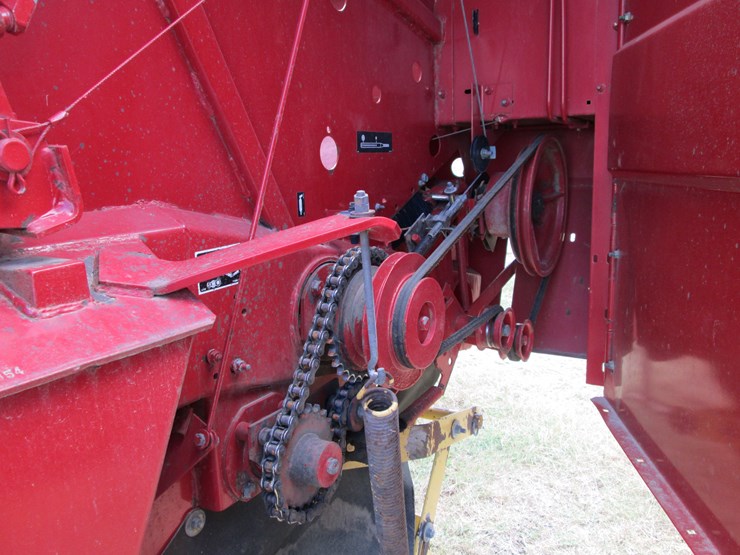 new-holland-664-image-13
