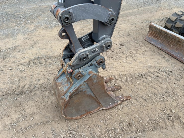 2023-volvo-ecr50f-mini-excavator-image-13
