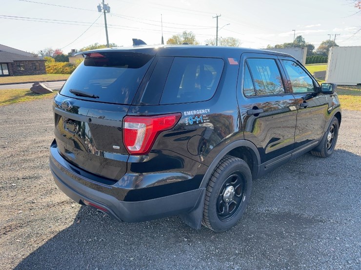 2017-ford-explorer-police-interceptor-image-5