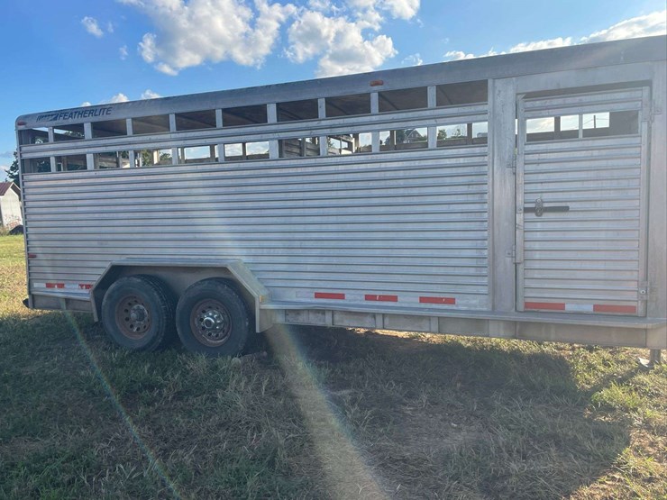 2003-20'x7'-feather-lite-aluminum-livestock-trailer-image-5