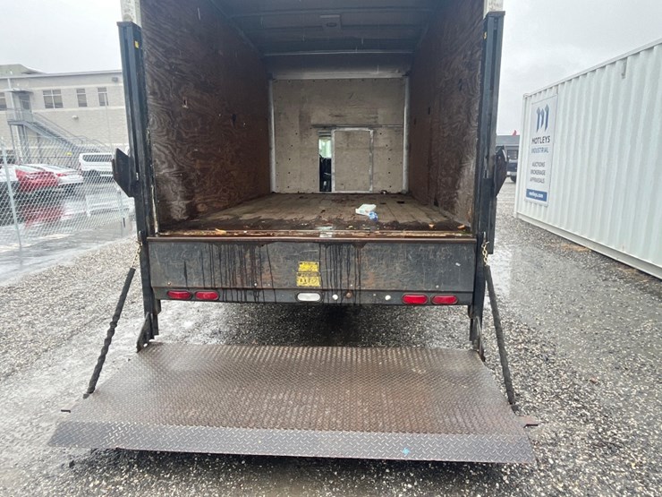 2006-chevrolet-14'-box-truck-image-10