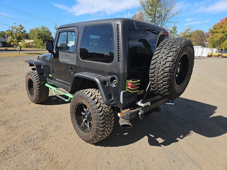 2003-jeep-wrangler-image-3