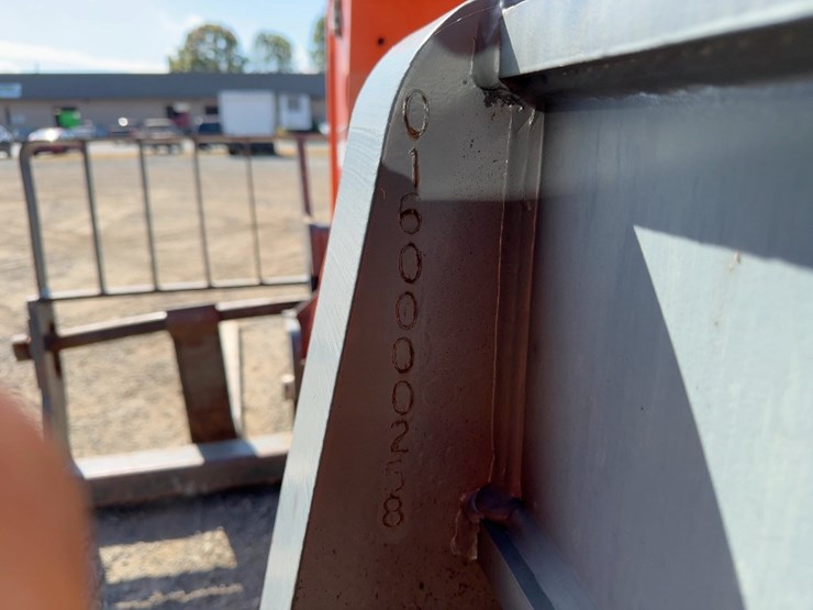 2004-jlg-tf6-42-image-21