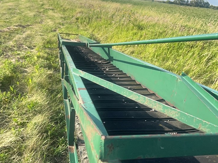 45’-lockwood-potato-piler,-220-elec-image-6