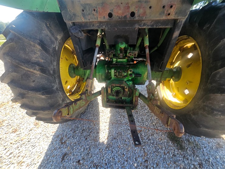 john-deere-3040-image-55