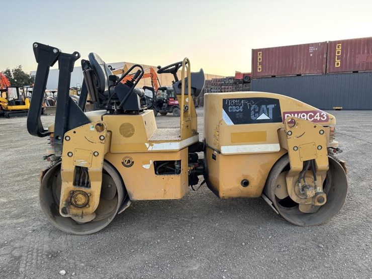 caterpillar-cb34-image-7