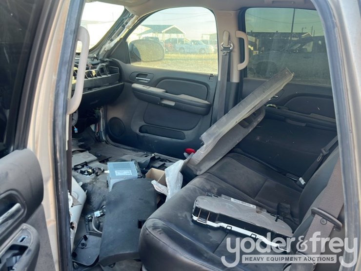 2009-chevrolet-tahoe-image-14
