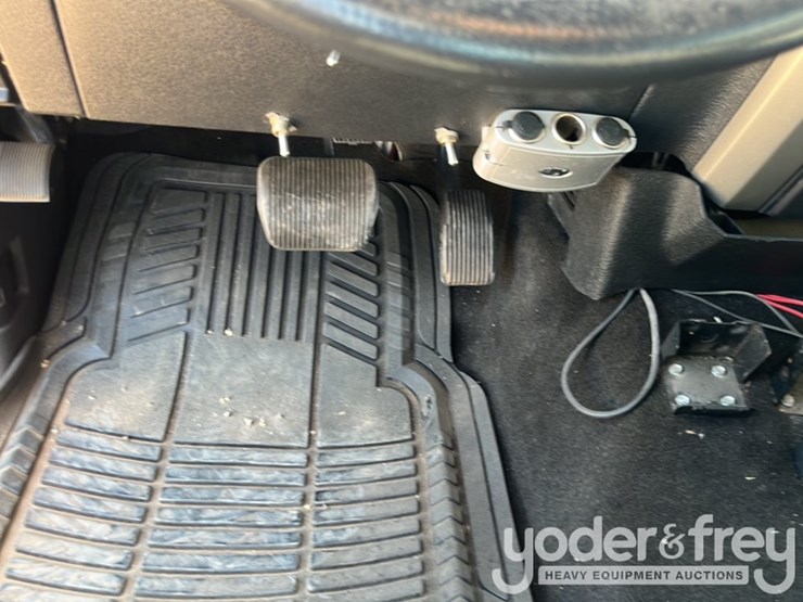 2014-ford-f150-image-21