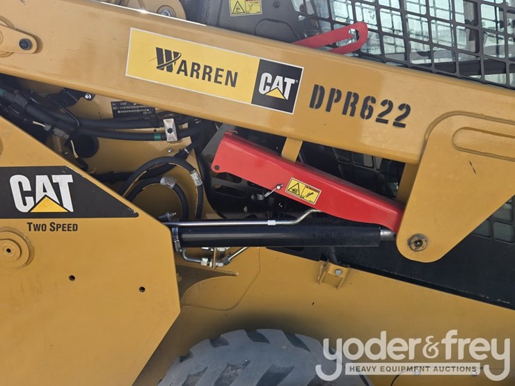2016-caterpillar-232d-image-23