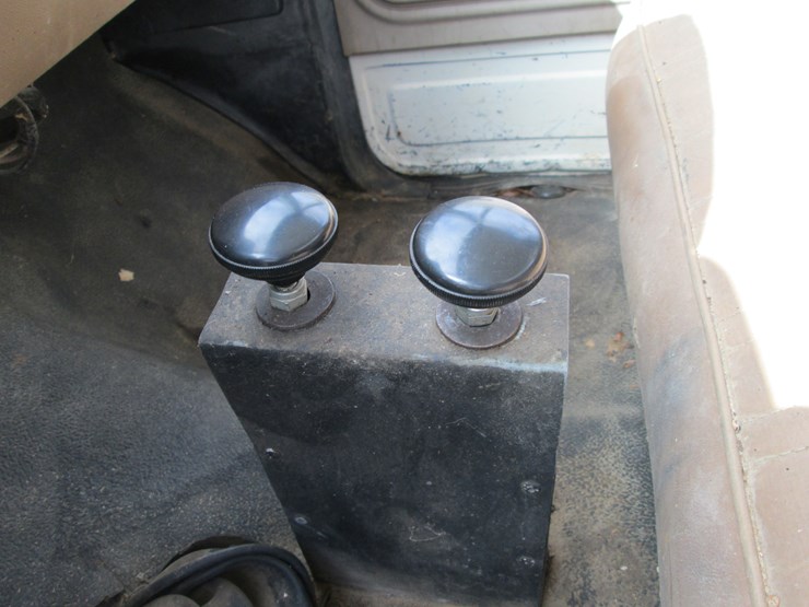 1989-ford-f700-image-32