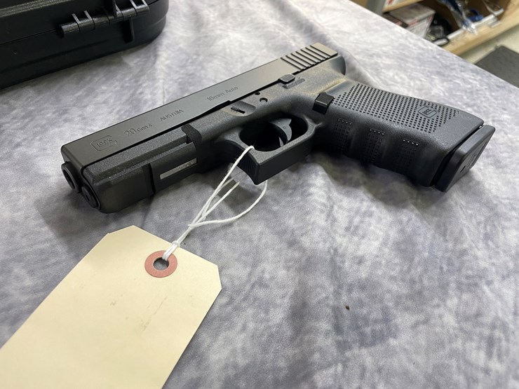 #4028-•-glock-20-gen-4,-sn:-bzct007-image-2