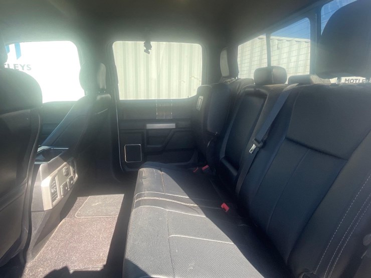 2018-ford-f150-xlt-image-8