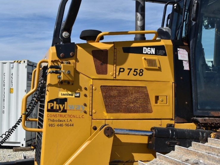 2020-caterpillar-d6n-lgp-image-77
