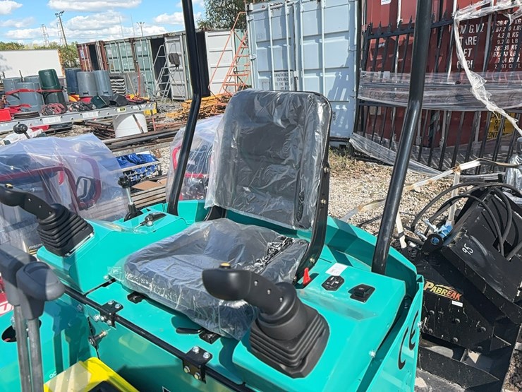 new-cfg-h15r-hydraulic-excavator-sn:6w0002-image-11