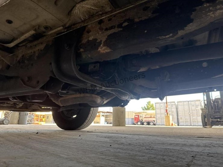 2005-ford-f350-image-23