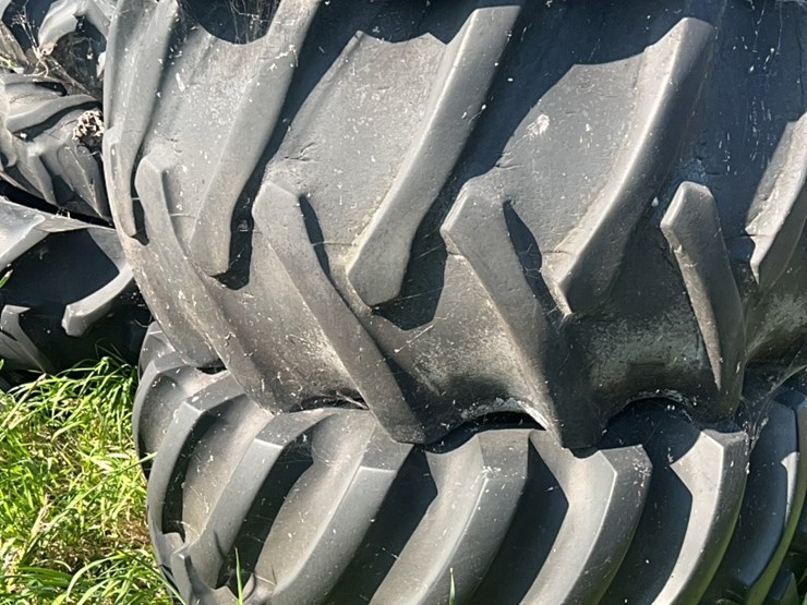 (3)-30.5/32-combine-tires,-decent-tires-image-16