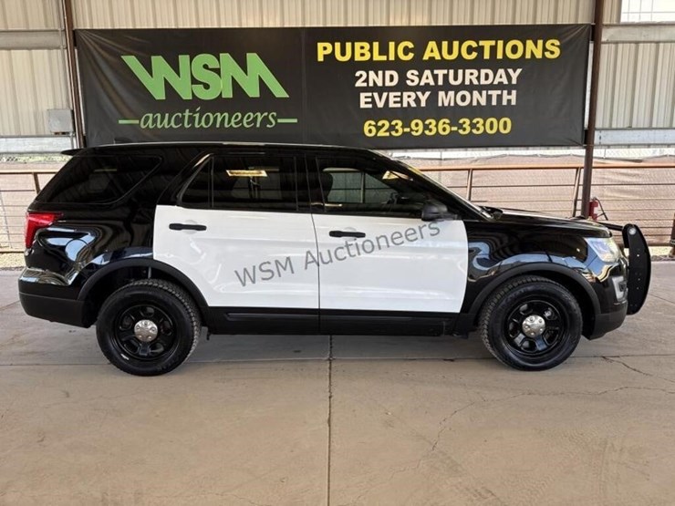 2017-ford-explorer-image-1