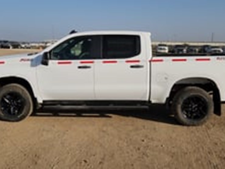 2021-chevrolet-silverado-1500-image-5