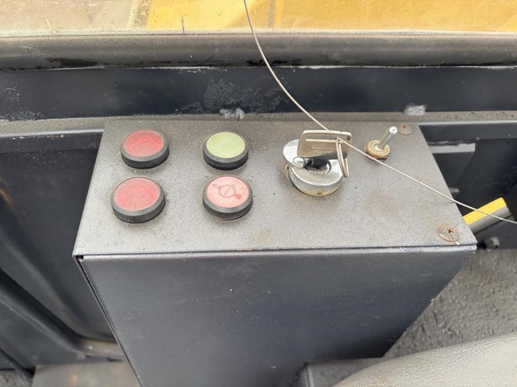 komatsu-pc28uu-image-27